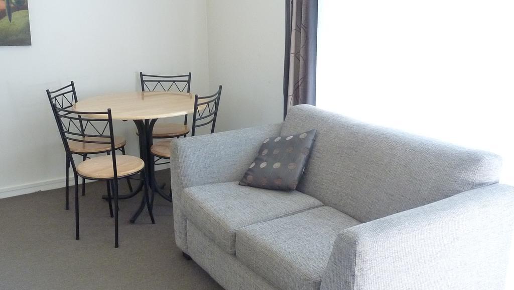 Colonial Inn Motel Christchurch Esterno foto