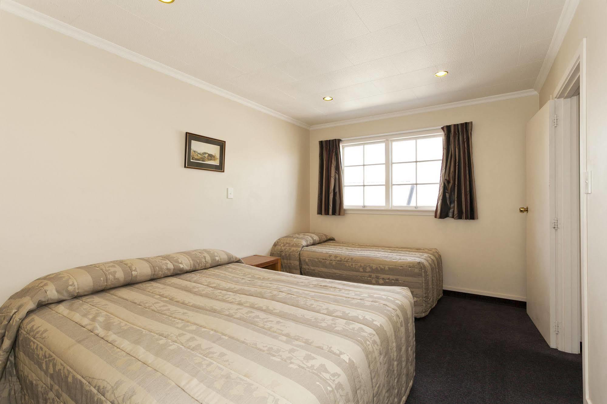Colonial Inn Motel Christchurch Esterno foto