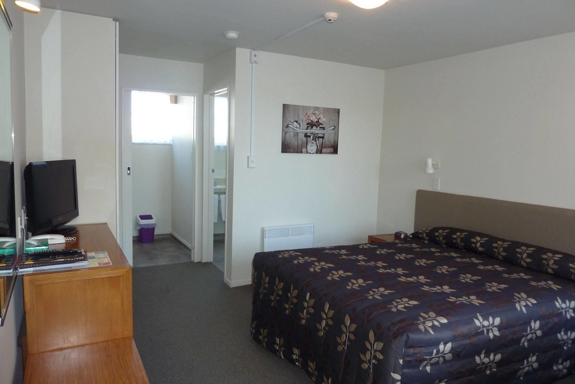 Colonial Inn Motel Christchurch Esterno foto